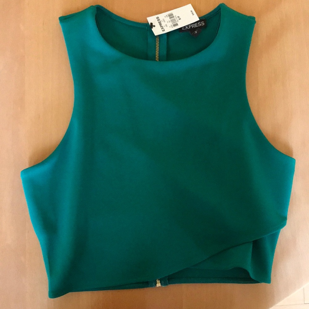 Crop top BRAND NEW